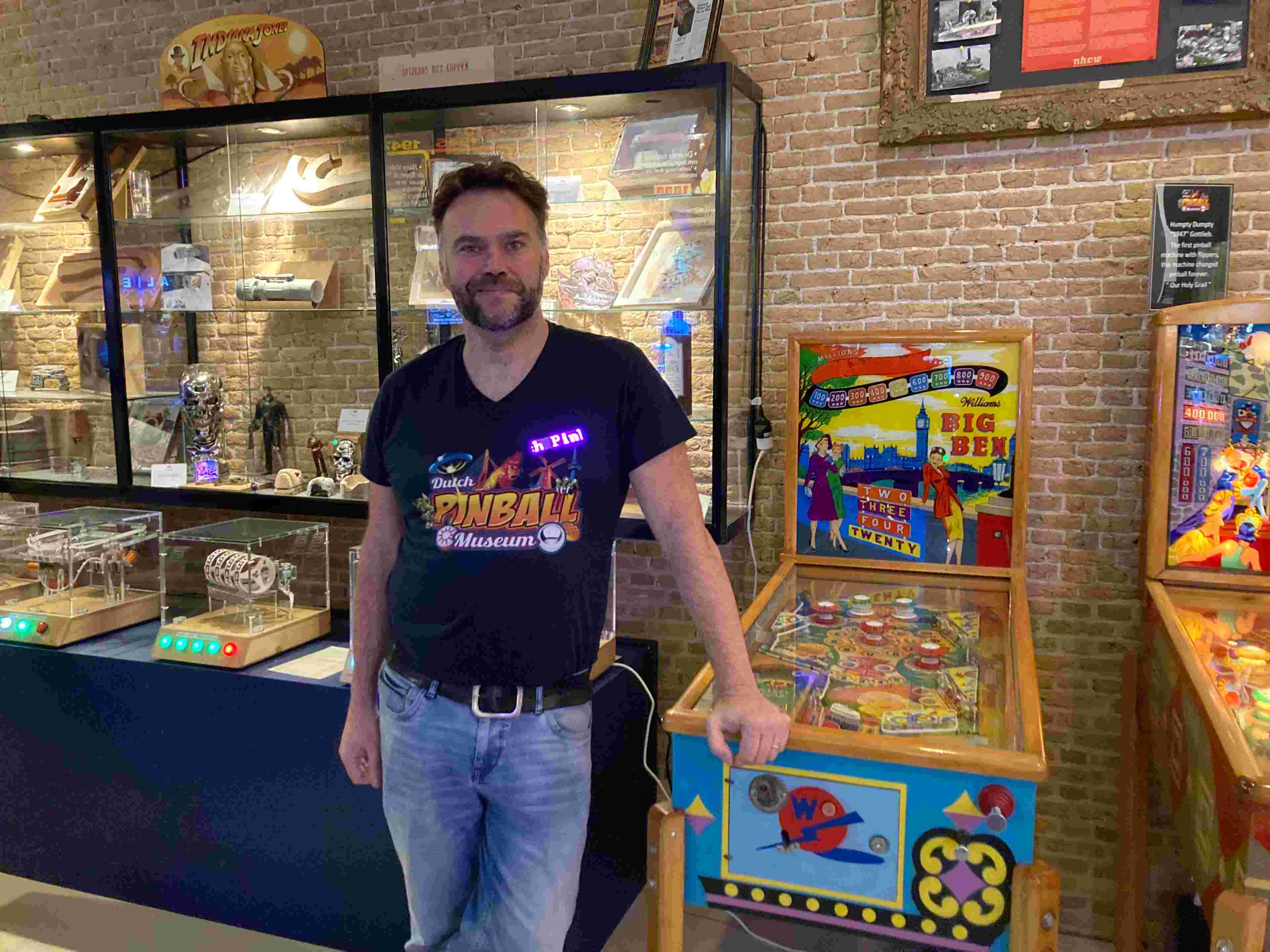 https://audios.theballiswild.net/TBIW_Episode005_Iv_GerardVanDeSanden_DutchPinballMuseum.jpg