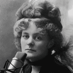 https://frauenleben-podcast.de/wp-content/uploads/2025/06/Maud_Gonne_Blubrry-300x300.png