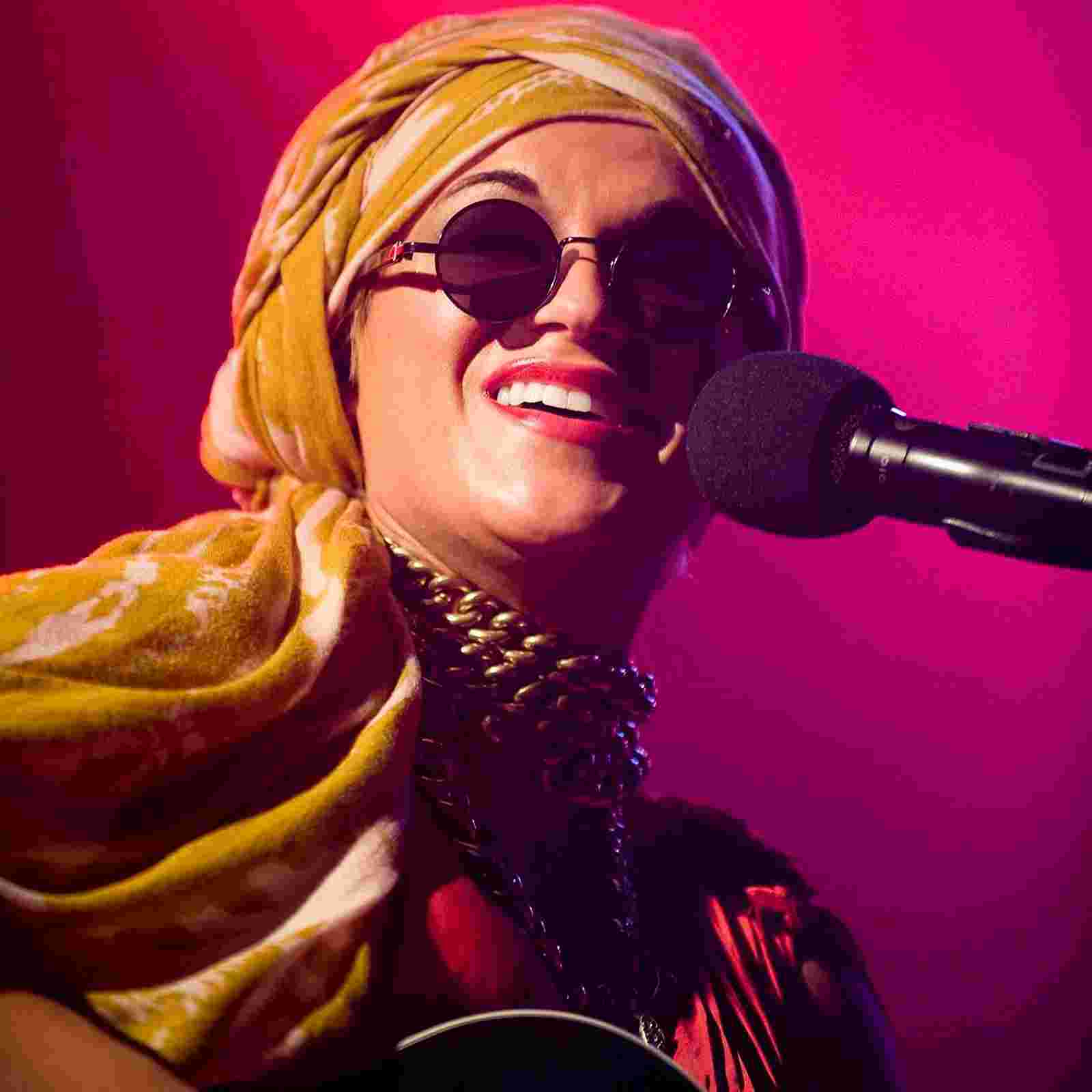 https://img.rtve.es/imagenes/melody-gardot-30-12-25/01767105417574.jpg