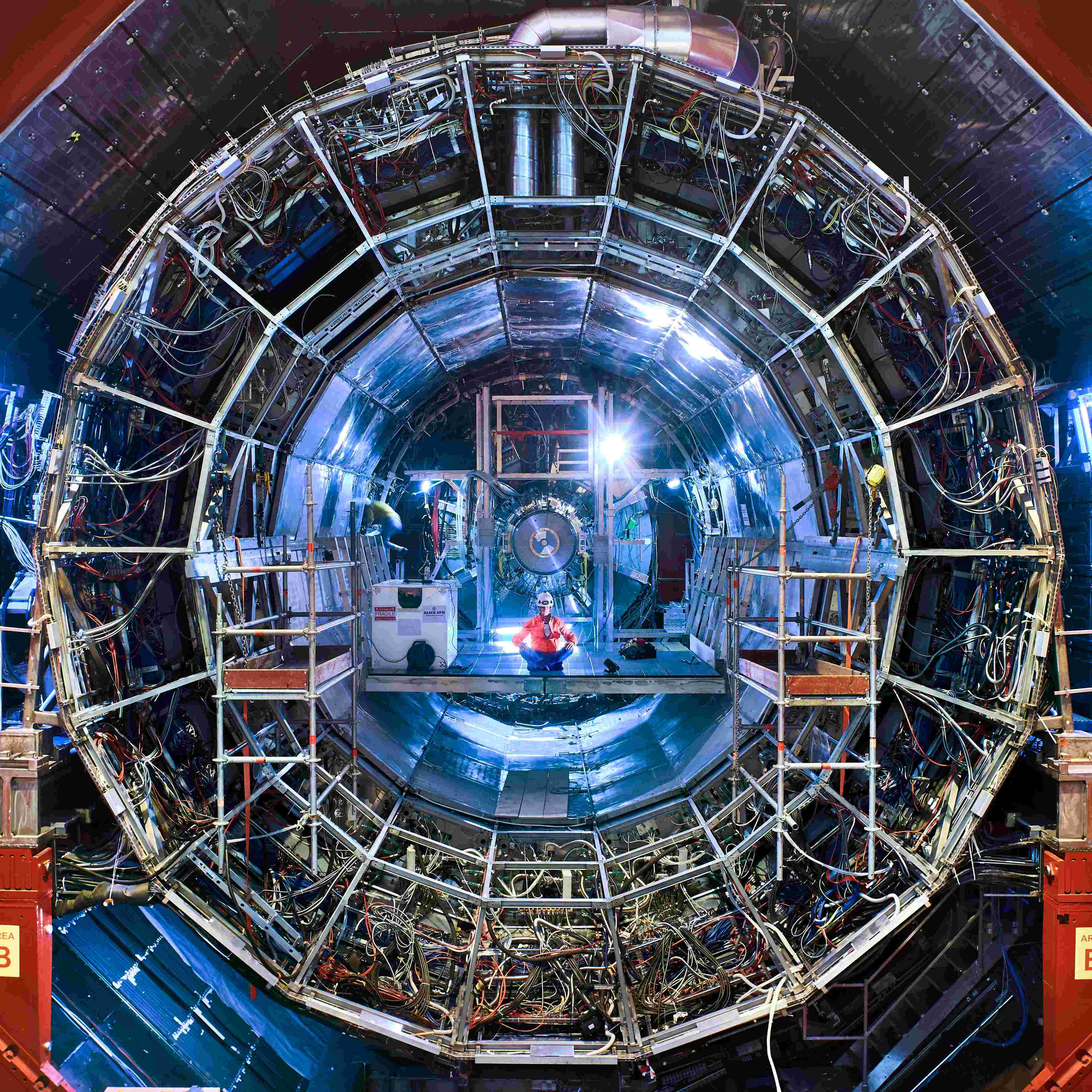https://media.metaebene.me/media/raumzeit/rz113-cern-alice.cover.jpg