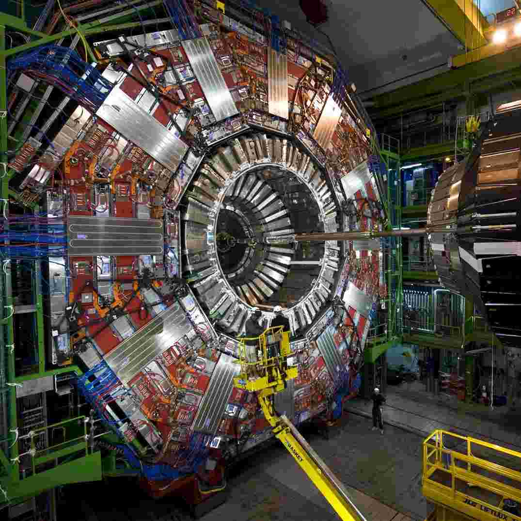 https://media.metaebene.me/media/raumzeit/rz114-cern-cms.cover.jpg
