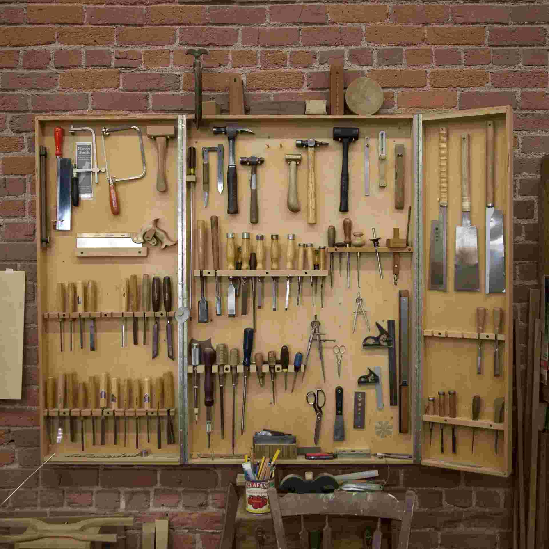 https://northwestwoodworking.com/wp-content/uploads/2024/12/Brick-wall-tools-sq-scaled.webp