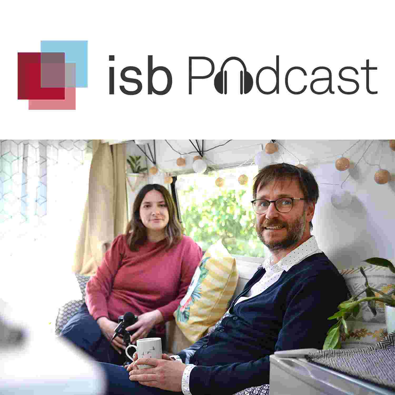 https://podcast.isb-w.eu/isbpodcast/logos/Podcast_Leonie_1500px.jpg