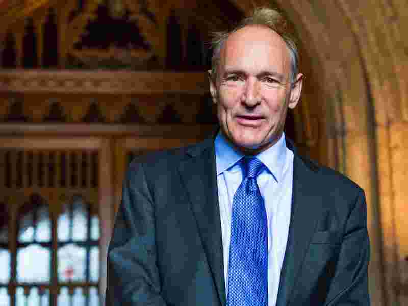 https://resilientwebdesign.com/chapter1/images/medium/sir-tim-berners-lee.jpg