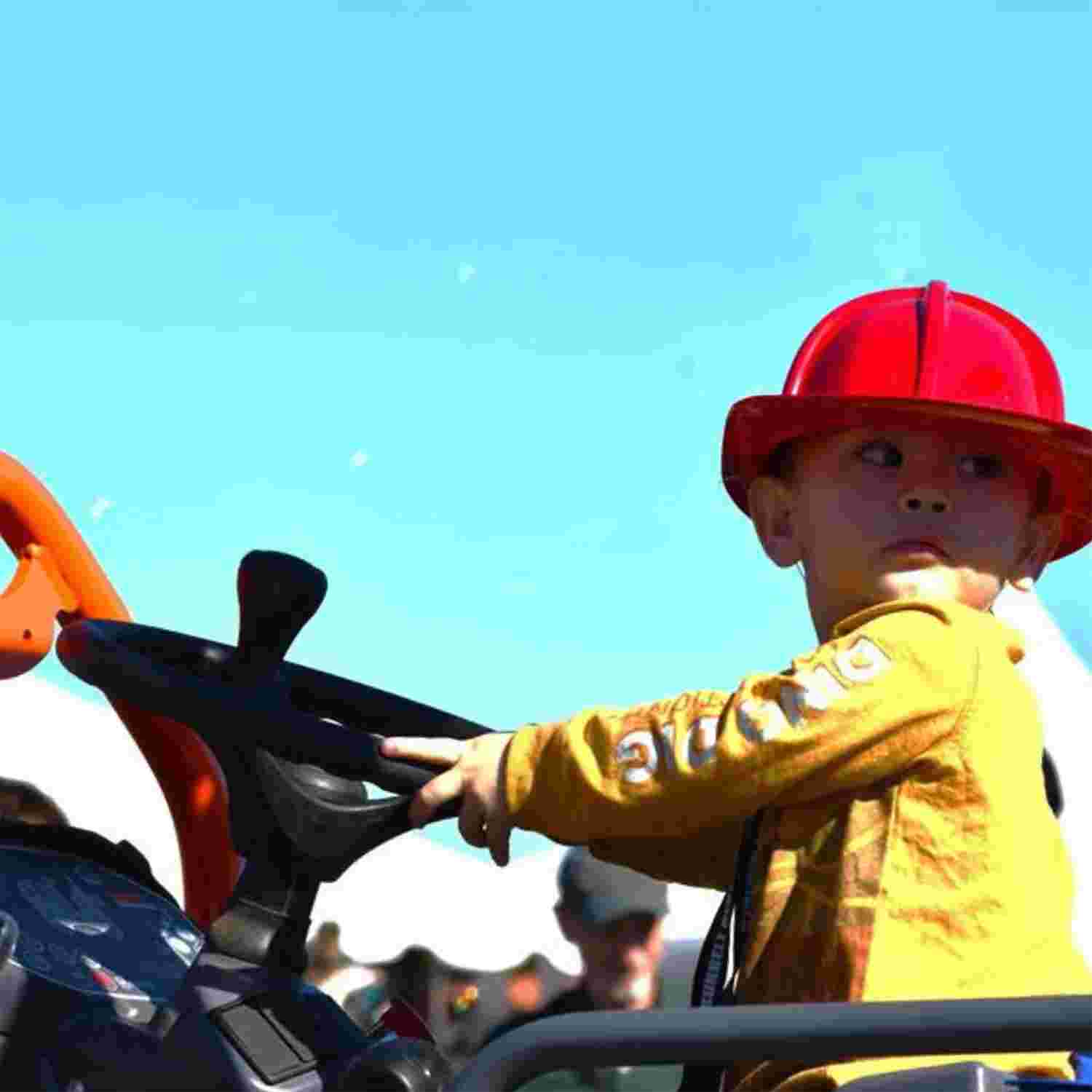 https://static.libsyn.com/p/assets/0/3/1/b/031b98801c68134216c3140a3186d450/Dozer_Days_Kid.jpg