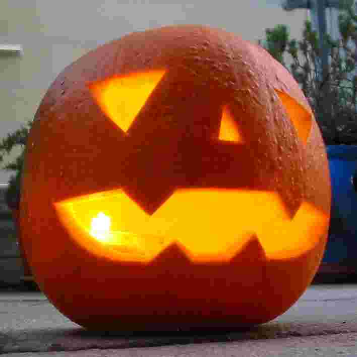 https://static.libsyn.com/p/assets/4/1/9/1/4191b12649b9f97916c3140a3186d450/jack_o_lantern.jpg