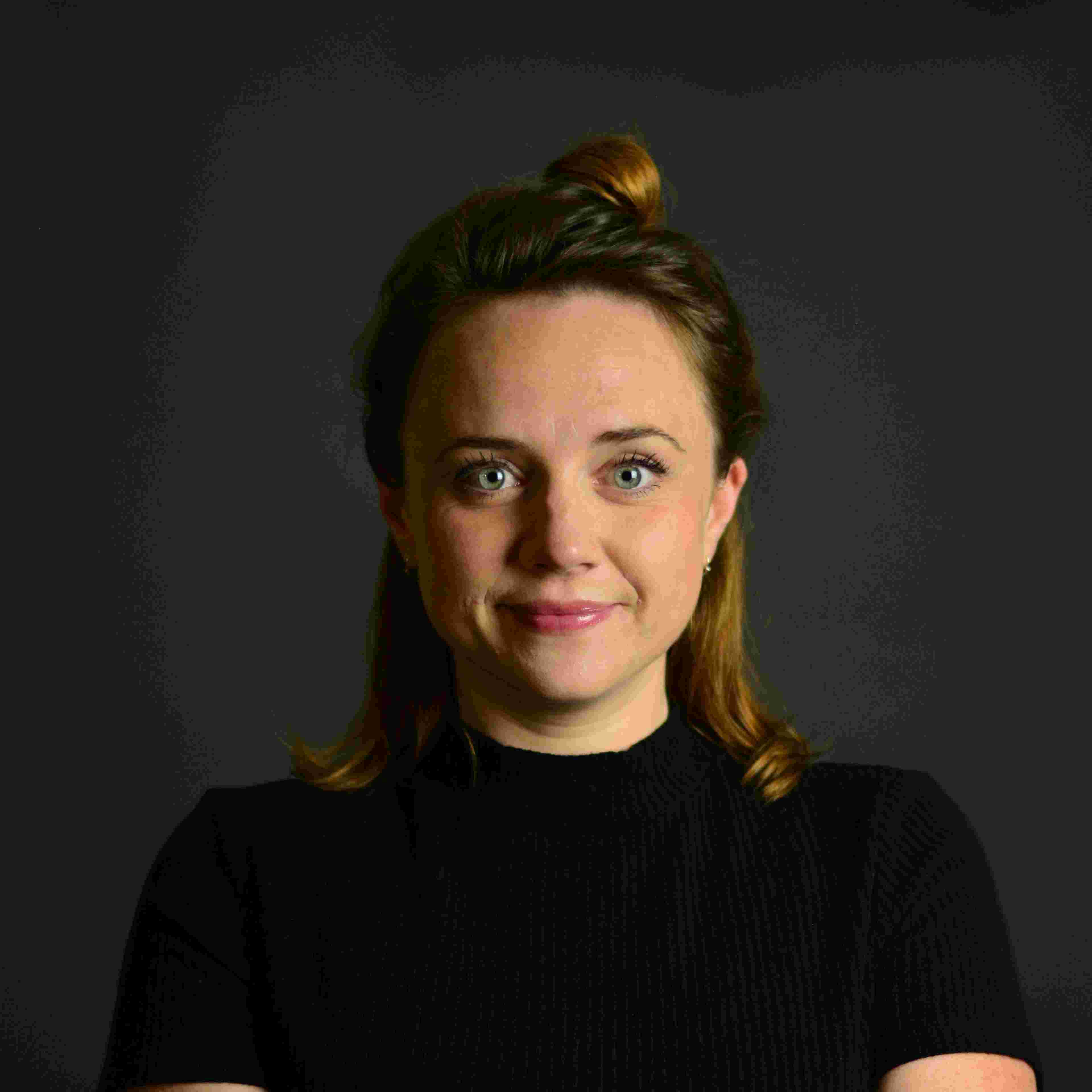 https://static.libsyn.com/p/assets/b/9/e/6/b9e6879d55429f8f/Louisa_Burwood-Taylor_headshot.jpg