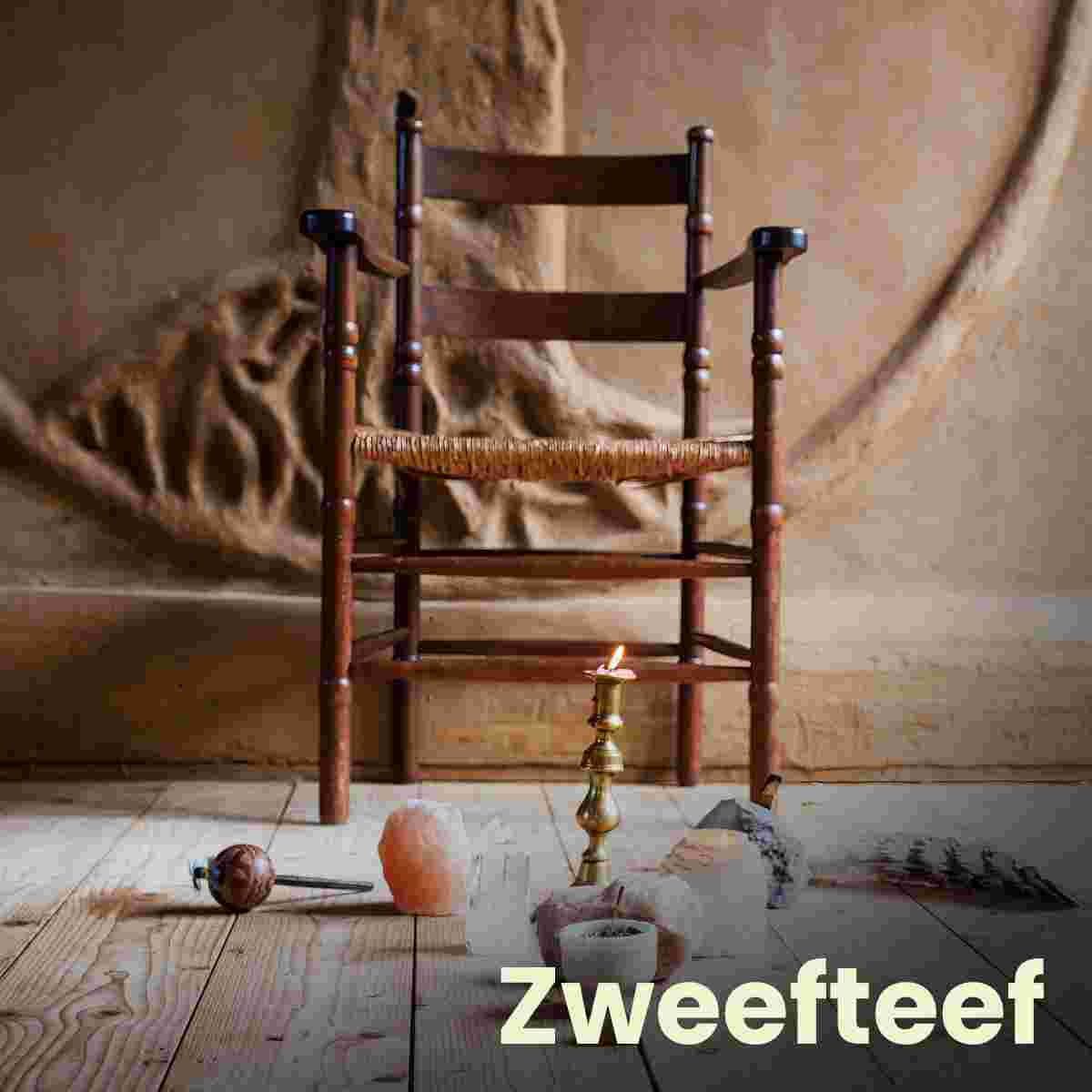 https://zweefteefpodcast.nl/wp-content/uploads/2024/05/Seizoen-1-plaatje.jpg